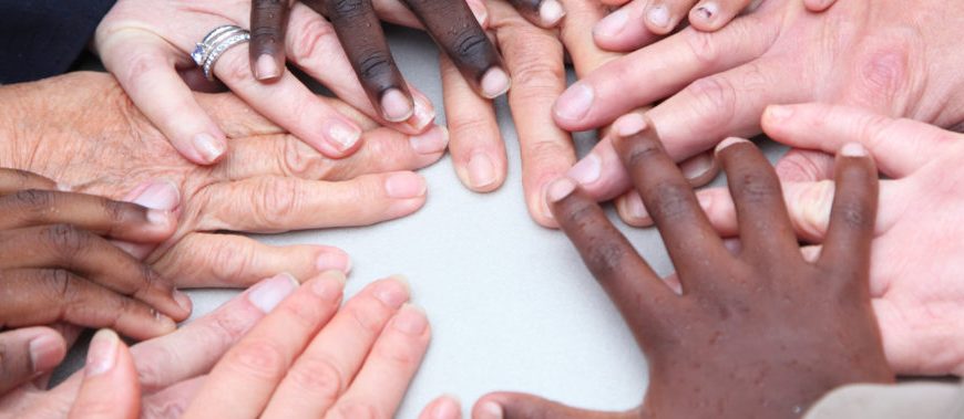 L’association Manou Partages recherche des grands-parents de coeur à Vertou