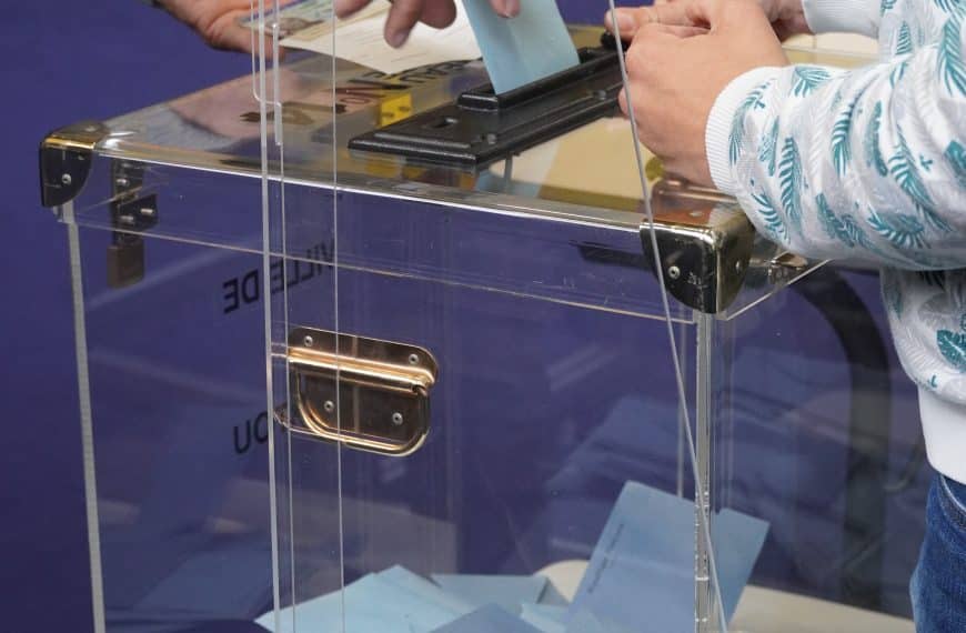 Dimanche, 1er tour des élections municipales